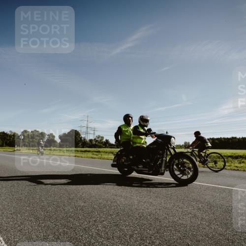 07.09.2025 - 19. Norderstedt Triathlon Michael Burmester http://msf.ph/oto/8849258 07.09.2025 09:40:07 Radfahren 576, 598 meine-sportfotos.de