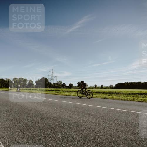 07.09.2025 - 19. Norderstedt Triathlon Michael Burmester http://msf.ph/oto/8849262 07.09.2025 09:40:08 Radfahren 576, 598, 617 meine-sportfotos.de