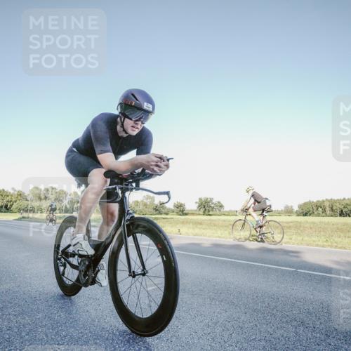 07.09.2025 - 19. Norderstedt Triathlon Michael Burmester http://msf.ph/oto/8849264 07.09.2025 16:12:07 Radfahren 516, 1068, 1541, 1565, 1571, 1587, 1591 meine-sportfotos.de