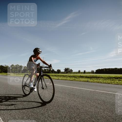 07.09.2025 - 19. Norderstedt Triathlon Michael Burmester http://msf.ph/oto/8849270 07.09.2025 09:40:15 Radfahren 592 meine-sportfotos.de
