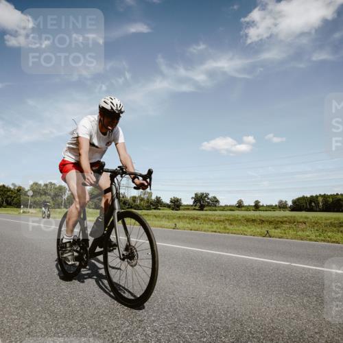 07.09.2025 - 19. Norderstedt Triathlon Michael Burmester http://msf.ph/oto/8849287 07.09.2025 13:58:44 Radfahren 363, 969, 1006, 1431 meine-sportfotos.de