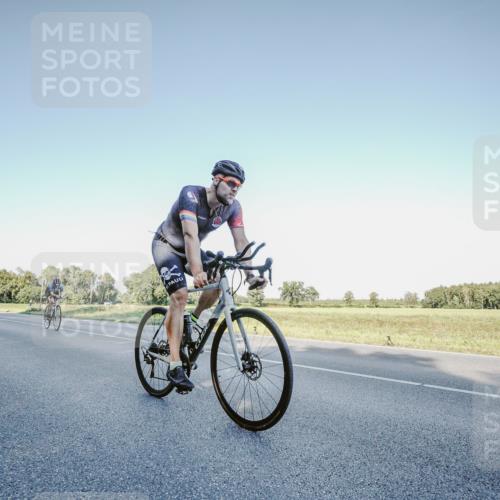 07.09.2025 - 19. Norderstedt Triathlon Michael Burmester http://msf.ph/oto/8849295 07.09.2025 16:12:18 Radfahren 875, 912, 1105, 1558 meine-sportfotos.de