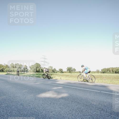 07.09.2025 - 19. Norderstedt Triathlon Michael Burmester http://msf.ph/oto/8849313 07.09.2025 16:12:25 Radfahren 1054, 1533, 1610 meine-sportfotos.de