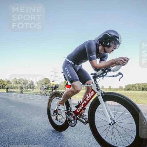 07.09.2025 - 19. Norderstedt Triathlon Michael Burmester http://msf.ph/oto/8849322 07.09.2025 16:12:26 Radfahren 914, 1533, 1610 meine-sportfotos.de