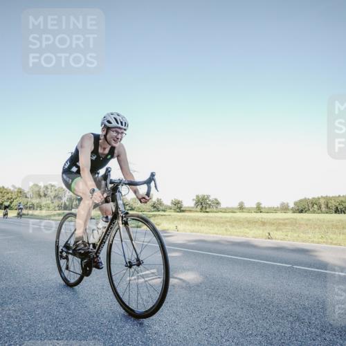07.09.2025 - 19. Norderstedt Triathlon Michael Burmester http://msf.ph/oto/8849326 07.09.2025 16:12:29 Radfahren 914, 1533, 1610 meine-sportfotos.de