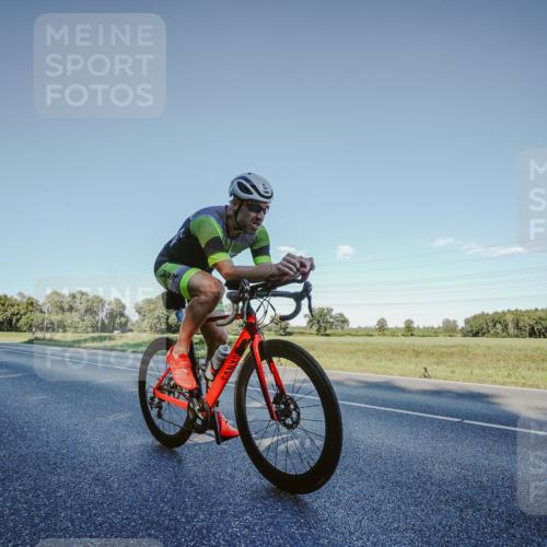 07.09.2025 - 19. Norderstedt Triathlon Michael Burmester http://msf.ph/oto/8849341 07.09.2025 16:12:44 Radfahren 397, 909 meine-sportfotos.de