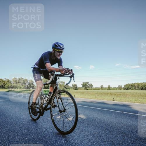 07.09.2025 - 19. Norderstedt Triathlon Michael Burmester http://msf.ph/oto/8849345 07.09.2025 16:12:47 Radfahren 397, 909 meine-sportfotos.de