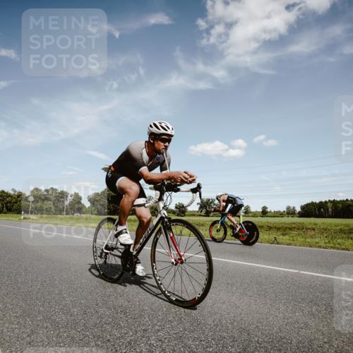 07.09.2025 - 19. Norderstedt Triathlon Michael Burmester http://msf.ph/oto/8849351 07.09.2025 13:59:37 Radfahren 991, 999, 1007 meine-sportfotos.de