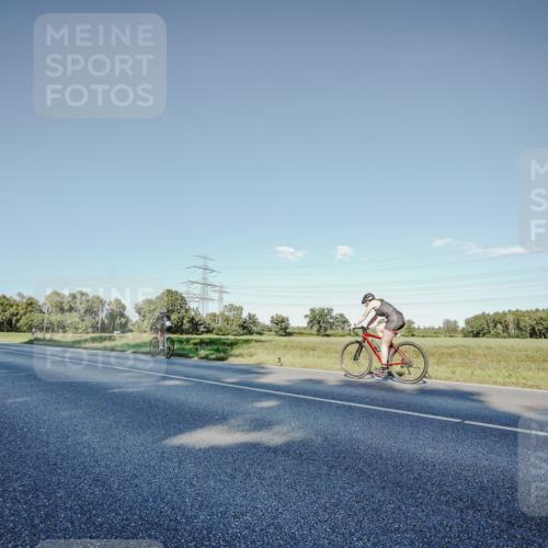 07.09.2025 - 19. Norderstedt Triathlon Michael Burmester http://msf.ph/oto/8849354 07.09.2025 16:12:49 Radfahren 909 meine-sportfotos.de