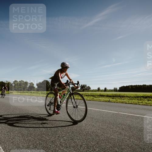 07.09.2025 - 19. Norderstedt Triathlon Michael Burmester http://msf.ph/oto/8849360 07.09.2025 09:41:55 Radfahren 602, 606 meine-sportfotos.de