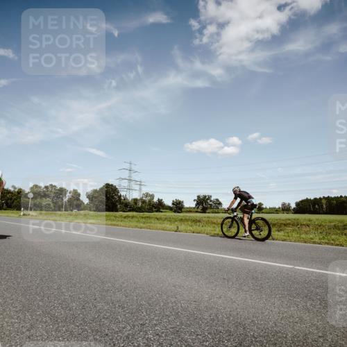 07.09.2025 - 19. Norderstedt Triathlon Michael Burmester http://msf.ph/oto/8849363 07.09.2025 13:59:41 Radfahren 999, 1003, 1007 meine-sportfotos.de
