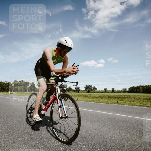 07.09.2025 - 19. Norderstedt Triathlon Michael Burmester http://msf.ph/oto/8849367 07.09.2025 13:59:42 Radfahren 999, 1003, 1007 meine-sportfotos.de