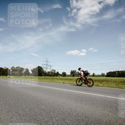 07.09.2025 - 19. Norderstedt Triathlon Michael Burmester http://msf.ph/oto/8849371 07.09.2025 13:59:45 Radfahren  meine-sportfotos.de