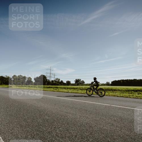 07.09.2025 - 19. Norderstedt Triathlon Michael Burmester http://msf.ph/oto/8849372 07.09.2025 09:42:16 Radfahren  meine-sportfotos.de