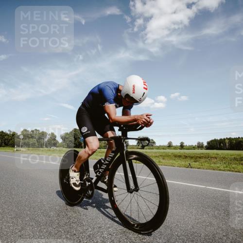 07.09.2025 - 19. Norderstedt Triathlon Michael Burmester http://msf.ph/oto/8849375 07.09.2025 13:59:53 Radfahren 1467 meine-sportfotos.de
