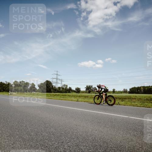 07.09.2025 - 19. Norderstedt Triathlon Michael Burmester http://msf.ph/oto/8849381 07.09.2025 14:00:01 Radfahren  meine-sportfotos.de