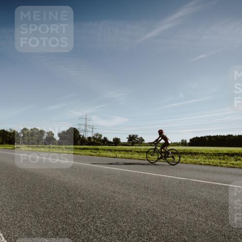 07.09.2025 - 19. Norderstedt Triathlon Michael Burmester http://msf.ph/oto/8849382 07.09.2025 09:42:29 Radfahren 632 meine-sportfotos.de