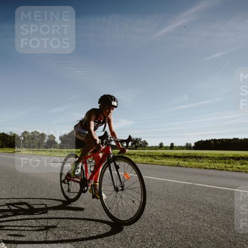 07.09.2025 - 19. Norderstedt Triathlon Michael Burmester http://msf.ph/oto/8849393 07.09.2025 09:43:02 Radfahren 579, 596 meine-sportfotos.de