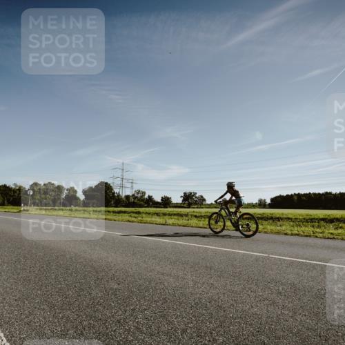 07.09.2025 - 19. Norderstedt Triathlon Michael Burmester http://msf.ph/oto/8849404 07.09.2025 09:43:30 Radfahren 589 meine-sportfotos.de