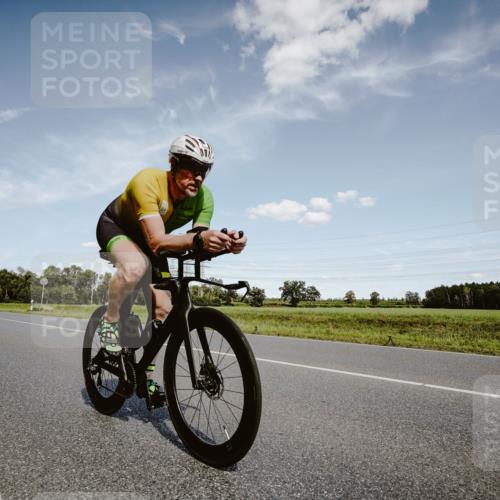 07.09.2025 - 19. Norderstedt Triathlon Michael Burmester http://msf.ph/oto/8849406 07.09.2025 14:00:20 Radfahren 1029 meine-sportfotos.de