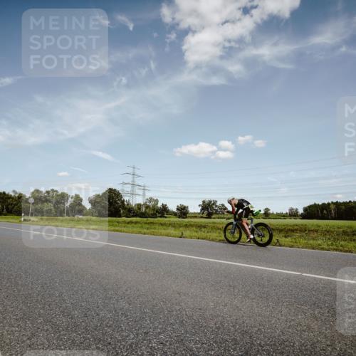 07.09.2025 - 19. Norderstedt Triathlon Michael Burmester http://msf.ph/oto/8849409 07.09.2025 14:00:25 Radfahren  meine-sportfotos.de