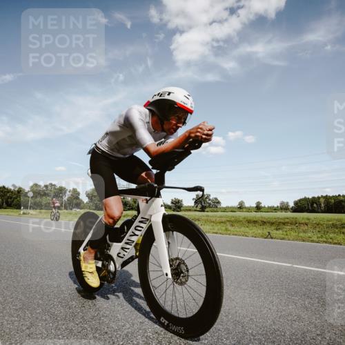 07.09.2025 - 19. Norderstedt Triathlon Michael Burmester http://msf.ph/oto/8849415 07.09.2025 14:00:32 Radfahren 388, 888 meine-sportfotos.de