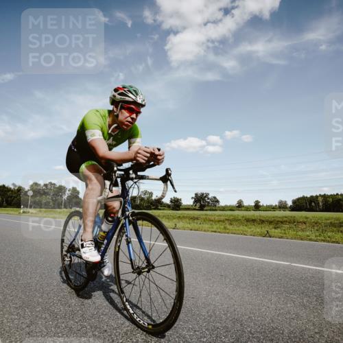 07.09.2025 - 19. Norderstedt Triathlon Michael Burmester http://msf.ph/oto/8849417 07.09.2025 14:00:37 Radfahren 1004 meine-sportfotos.de
