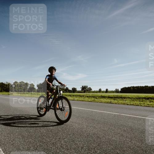 07.09.2025 - 19. Norderstedt Triathlon Michael Burmester http://msf.ph/oto/8849418 07.09.2025 09:44:16 Radfahren 564 meine-sportfotos.de