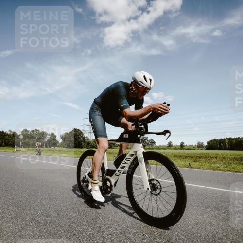 07.09.2025 - 19. Norderstedt Triathlon Michael Burmester http://msf.ph/oto/8849428 07.09.2025 14:01:05 Radfahren 876, 1421 meine-sportfotos.de