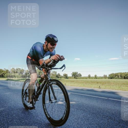 07.09.2025 - 19. Norderstedt Triathlon Michael Burmester http://msf.ph/oto/8849434 07.09.2025 16:13:48 Radfahren 910, 1625 meine-sportfotos.de