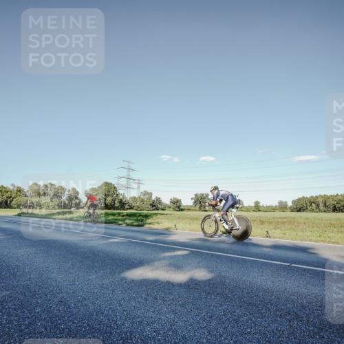 07.09.2025 - 19. Norderstedt Triathlon Michael Burmester http://msf.ph/oto/8849437 07.09.2025 16:13:50 Radfahren 910, 1625 meine-sportfotos.de