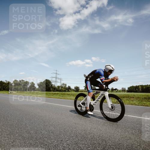 07.09.2025 - 19. Norderstedt Triathlon Michael Burmester http://msf.ph/oto/8849439 07.09.2025 14:01:18 Radfahren 1025, 1041 meine-sportfotos.de