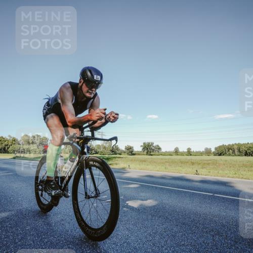 07.09.2025 - 19. Norderstedt Triathlon Michael Burmester http://msf.ph/oto/8849441 07.09.2025 16:13:51 Radfahren 910, 1554 meine-sportfotos.de