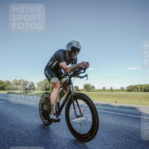 07.09.2025 - 19. Norderstedt Triathlon Michael Burmester http://msf.ph/oto/8849449 07.09.2025 16:13:54 Radfahren 910, 1554 meine-sportfotos.de