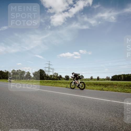 07.09.2025 - 19. Norderstedt Triathlon Michael Burmester http://msf.ph/oto/8849451 07.09.2025 14:01:23 Radfahren 863, 1032 meine-sportfotos.de