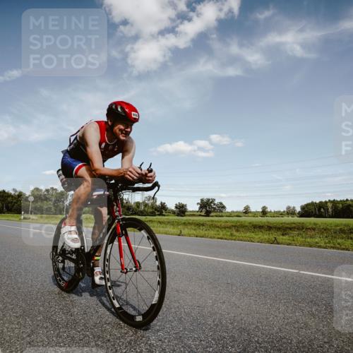 07.09.2025 - 19. Norderstedt Triathlon Michael Burmester http://msf.ph/oto/8849463 07.09.2025 14:01:34 Radfahren 908 meine-sportfotos.de