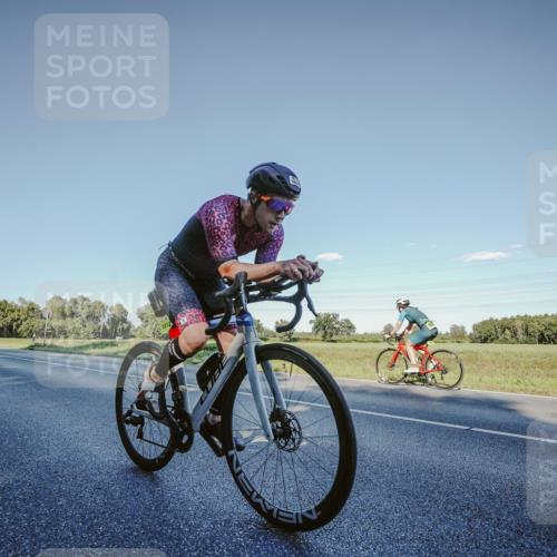07.09.2025 - 19. Norderstedt Triathlon Michael Burmester http://msf.ph/oto/8849478 07.09.2025 16:14:15 Radfahren 1612 meine-sportfotos.de