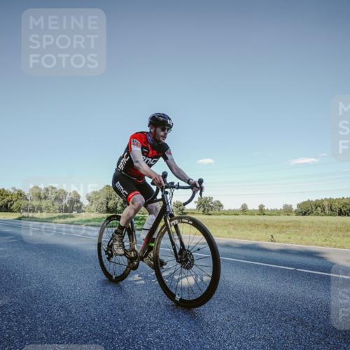 07.09.2025 - 19. Norderstedt Triathlon Michael Burmester http://msf.ph/oto/8849486 07.09.2025 16:14:20 Radfahren 934 meine-sportfotos.de