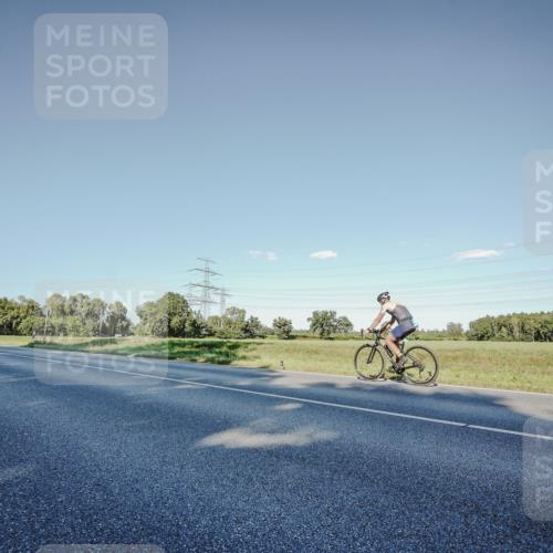 07.09.2025 - 19. Norderstedt Triathlon Michael Burmester http://msf.ph/oto/8849489 07.09.2025 16:14:25 Radfahren 415, 1584 meine-sportfotos.de