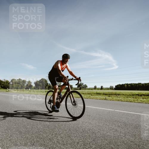 07.09.2025 - 19. Norderstedt Triathlon Michael Burmester http://msf.ph/oto/8849496 07.09.2025 10:24:05 Radfahren 1132 meine-sportfotos.de