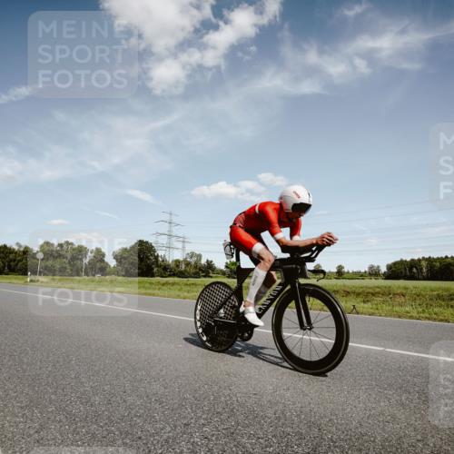07.09.2025 - 19. Norderstedt Triathlon Michael Burmester http://msf.ph/oto/8849507 07.09.2025 14:01:59 Radfahren 975, 1019 meine-sportfotos.de