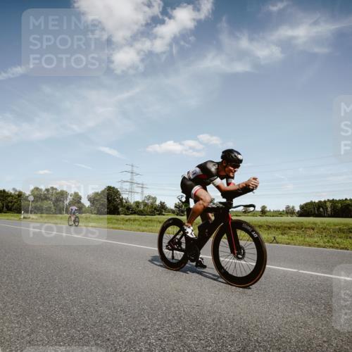 07.09.2025 - 19. Norderstedt Triathlon Michael Burmester http://msf.ph/oto/8849519 07.09.2025 14:02:05 Radfahren 880, 911, 983, 1028 meine-sportfotos.de