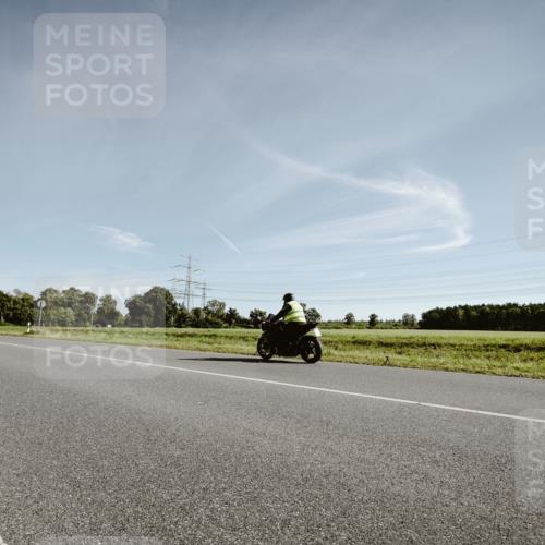 07.09.2025 - 19. Norderstedt Triathlon Michael Burmester http://msf.ph/oto/8849528 07.09.2025 10:26:06 Radfahren 1118 meine-sportfotos.de