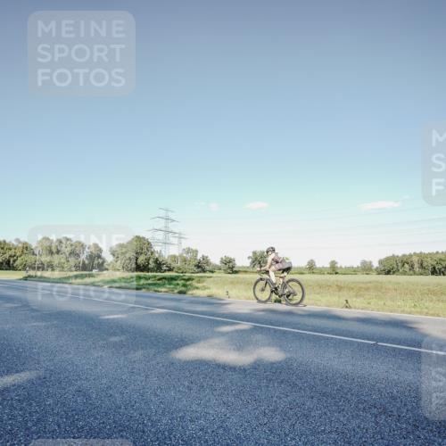 07.09.2025 - 19. Norderstedt Triathlon Michael Burmester http://msf.ph/oto/8849529 07.09.2025 16:14:46 Radfahren 1052, 1613 meine-sportfotos.de