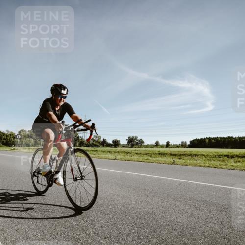 07.09.2025 - 19. Norderstedt Triathlon Michael Burmester http://msf.ph/oto/8849537 07.09.2025 10:26:22 Radfahren 1110 meine-sportfotos.de