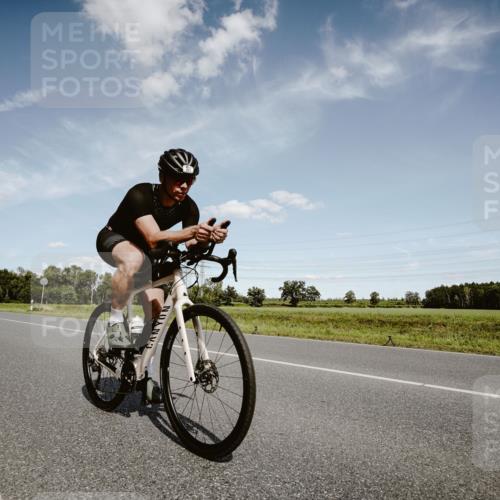 07.09.2025 - 19. Norderstedt Triathlon Michael Burmester http://msf.ph/oto/8849551 07.09.2025 14:02:25 Radfahren 877, 1478 meine-sportfotos.de