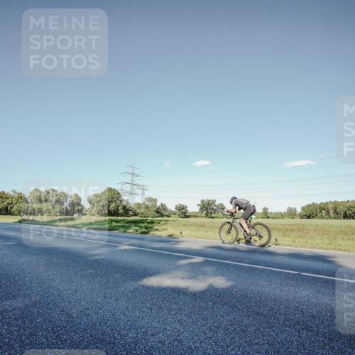07.09.2025 - 19. Norderstedt Triathlon Michael Burmester http://msf.ph/oto/8849554 07.09.2025 16:15:01 Radfahren  meine-sportfotos.de