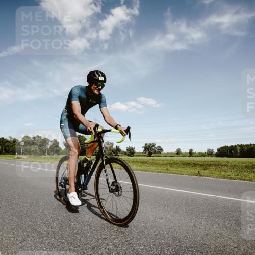 07.09.2025 - 19. Norderstedt Triathlon Michael Burmester http://msf.ph/oto/8849555 07.09.2025 14:02:28 Radfahren 1478 meine-sportfotos.de