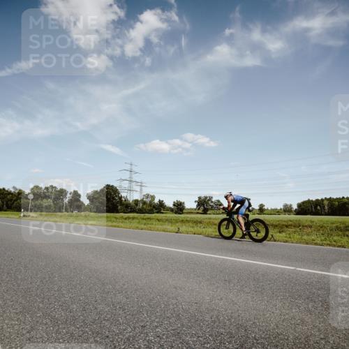 07.09.2025 - 19. Norderstedt Triathlon Michael Burmester http://msf.ph/oto/8849571 07.09.2025 14:02:44 Radfahren 366, 965 meine-sportfotos.de