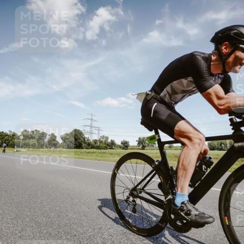 07.09.2025 - 19. Norderstedt Triathlon Michael Burmester http://msf.ph/oto/8849579 07.09.2025 14:02:47 Radfahren 366, 962, 965 meine-sportfotos.de